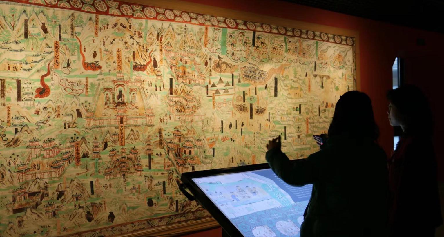 Digital Dunhuang Exhibition attracts visitors to tour Dunhuang in an immersive way