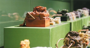 铺展故宫博物院百年长卷