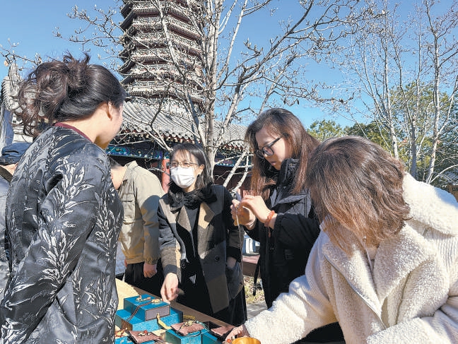 “三廟一塔”旁聆聽(tīng)運(yùn)河故事