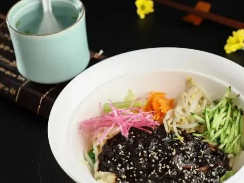 in 美味 | 胡同飘香京味儿浓！京满厨海记炸酱面，邀您共赴一场老北京烟火之约