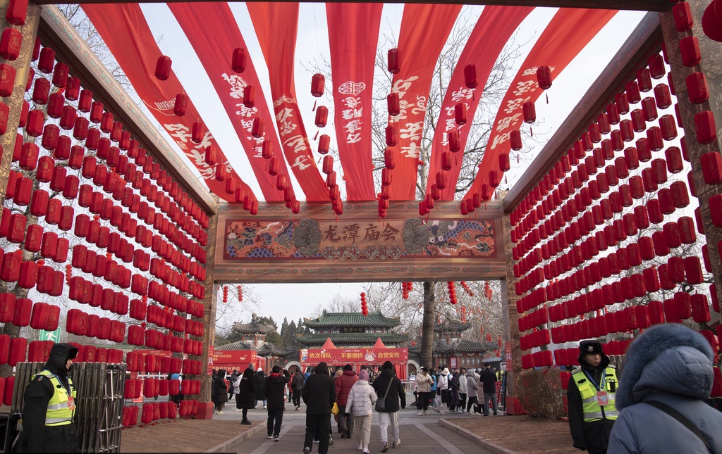 Культурная ярмарка храма Праздника весны Лунтань