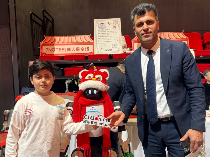 В квартале Майцзыдянь района Чаоян города Пекина прошел 18-й праздник встречи Нового года для китайских и иностранных жителей