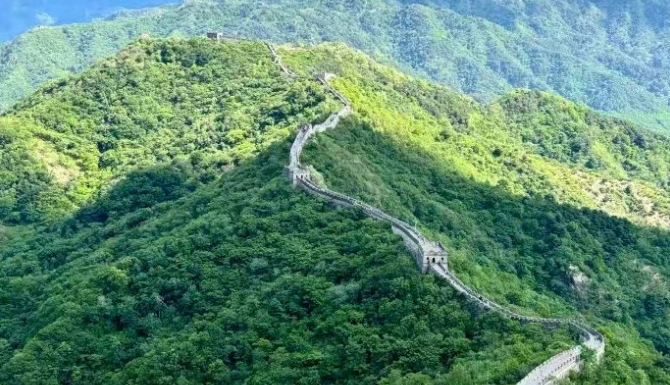 慕田峪长城荣登TripAdvisor “25 周年最佳旅游景点” 及 “全球热门景点”“亚洲热门景点” 榜单！