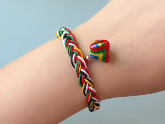 端午节五彩绳这样编