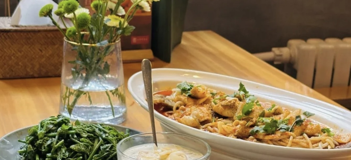 Dining paradise directly accessible by subway