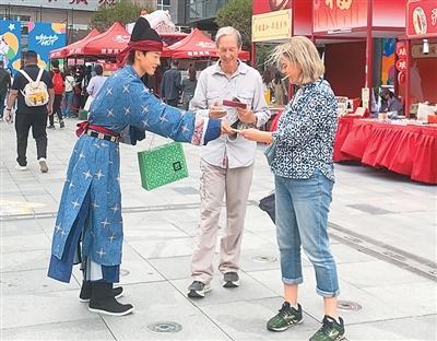 书香潮集悦假日 隆福寺街区焕新
