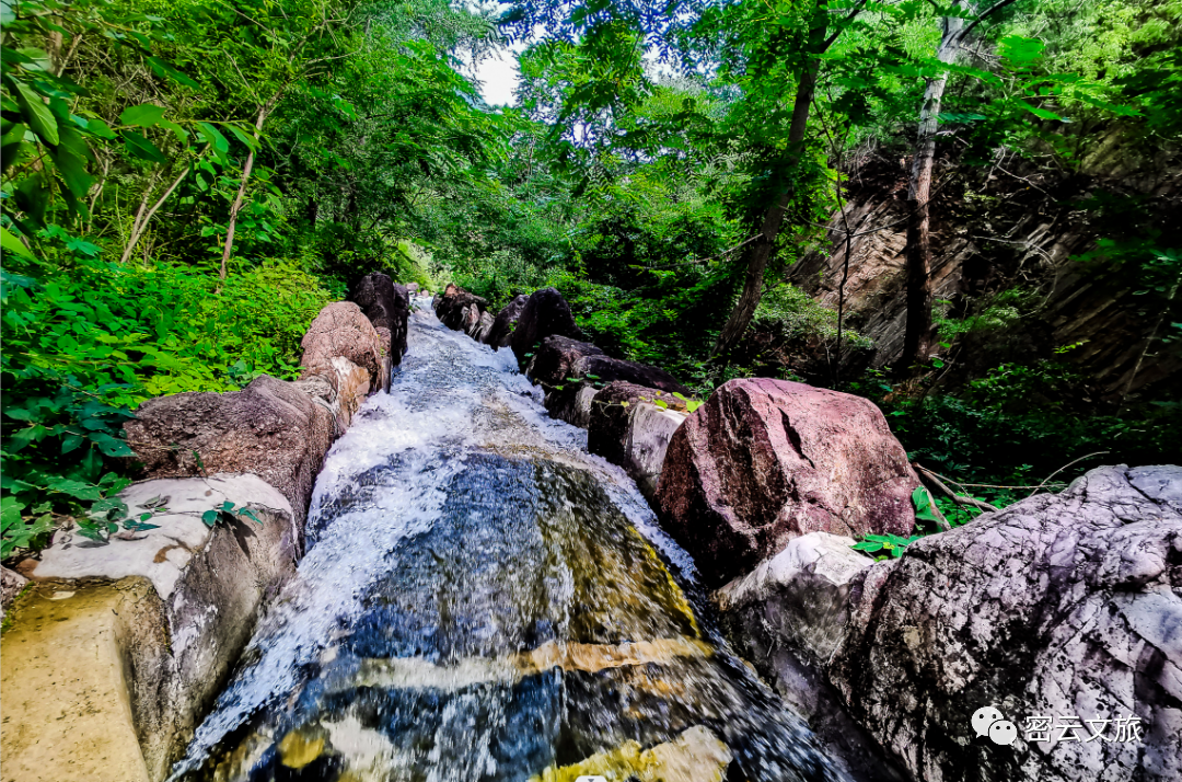 Découvrez la folie rafraîchissante dans les montagnes et les eaux de Beijing !