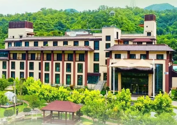 亲山近水 踏青怀柔 ｜藏在白河湾的亲子宝藏酒店，承包全家春日欢乐