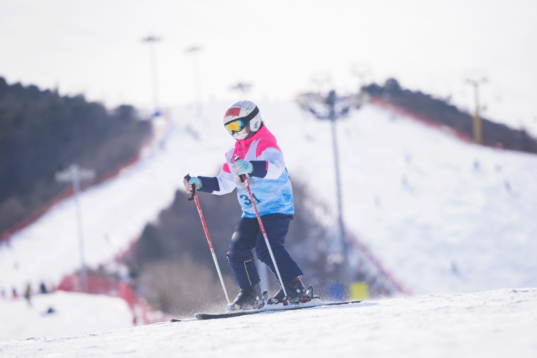 Weekend Getaways in Beijing Suburbs | Experience the thrill of winter skiing in Pinggu