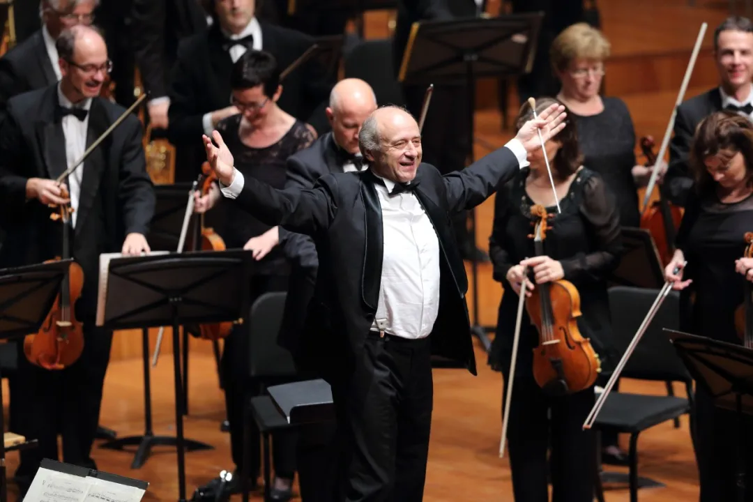 指挥大师伊万·费舍尔与他的传奇乐团将在国家大剧院奏响璀璨之声