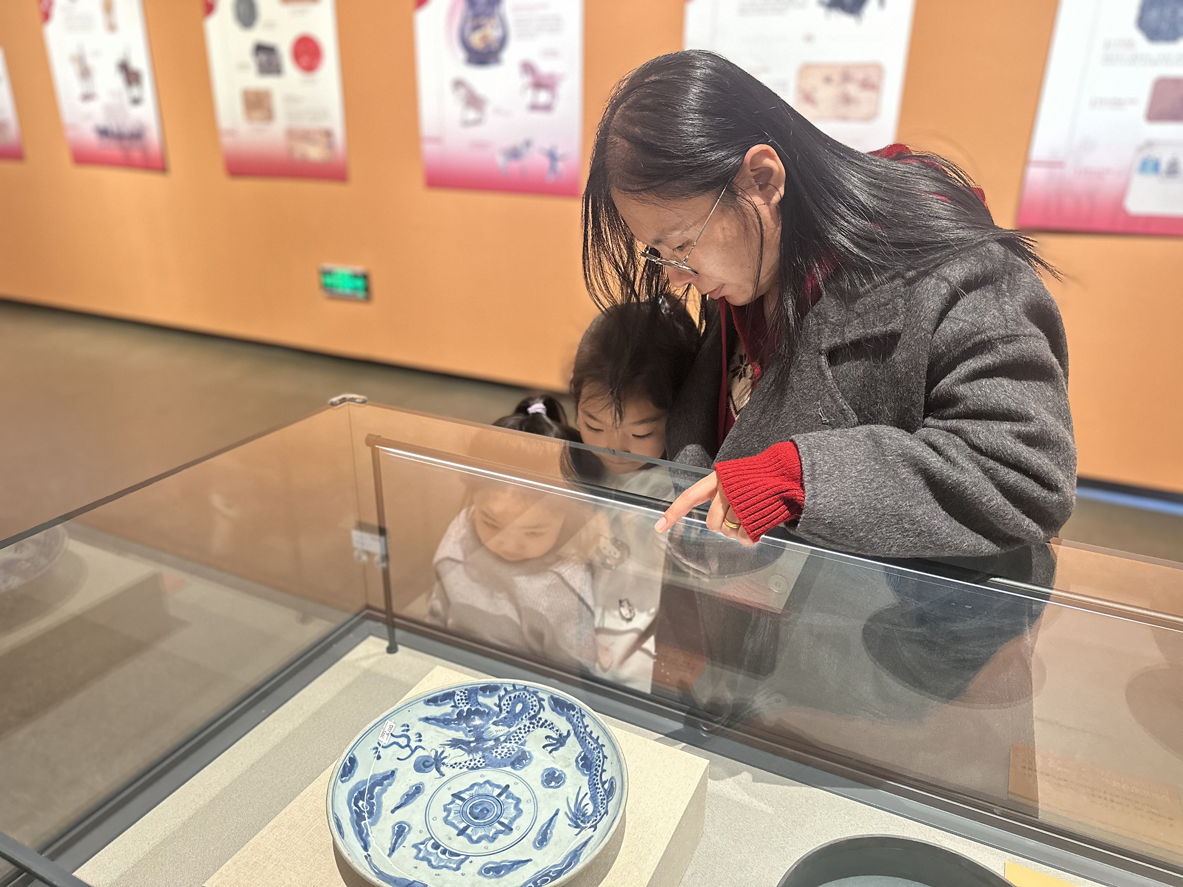 春来河北博物院“寻马”：邂逅一场跨越万年的文明奔腾