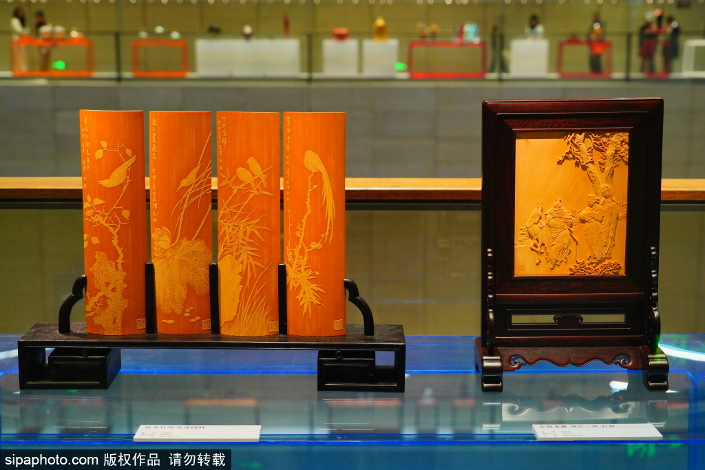 第七届中国当代工艺美术双年展捐赠作品展