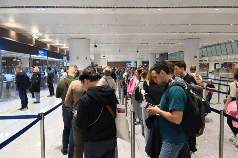 Аутентификация по паспорту: бесплатный Wi-Fi в аэропорту Дасин упрощает заполнение миграционных карт