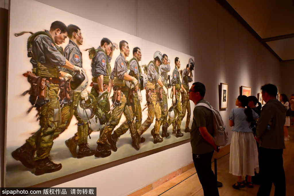 “和平颂”美术作品展开幕，纪念抗战胜利80周年