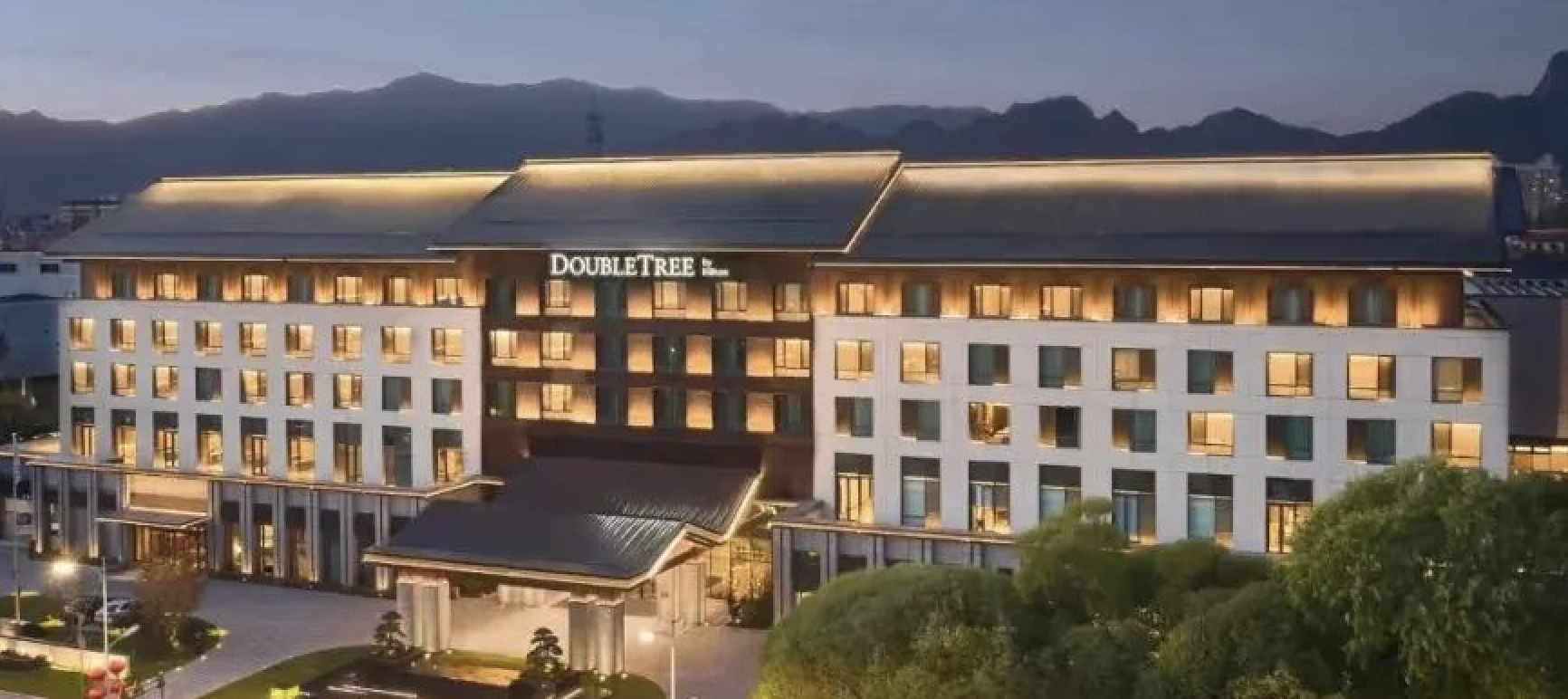 唤醒身心之旅 | 北京八达岭希尔顿逸林酒店“晨长城”体验套餐