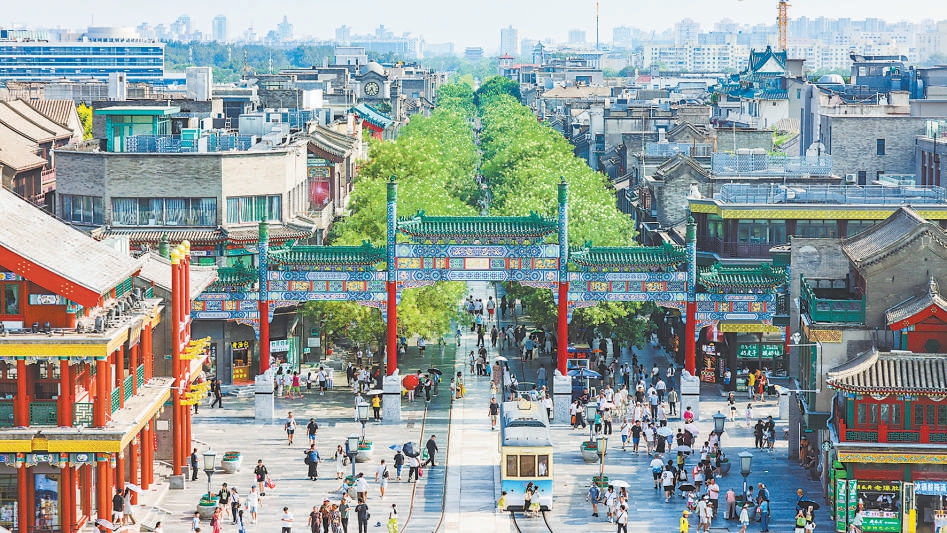 夜游司马台长城、漫步前门大街、逛泡泡玛特城市乐园……暑期文旅市场热闹非凡